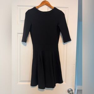 Amour Vert Classic Black Dress